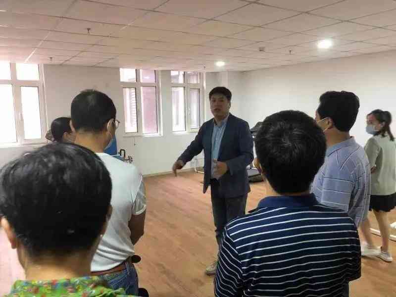 西青区政协辅导前来西青J9集团直营智慧为老服务中心调研领导工